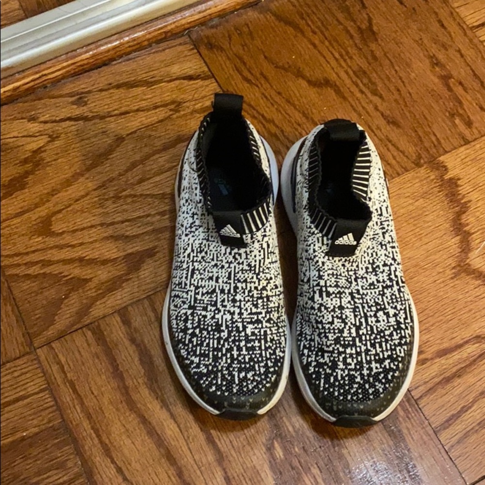 Adidas ringing shoe